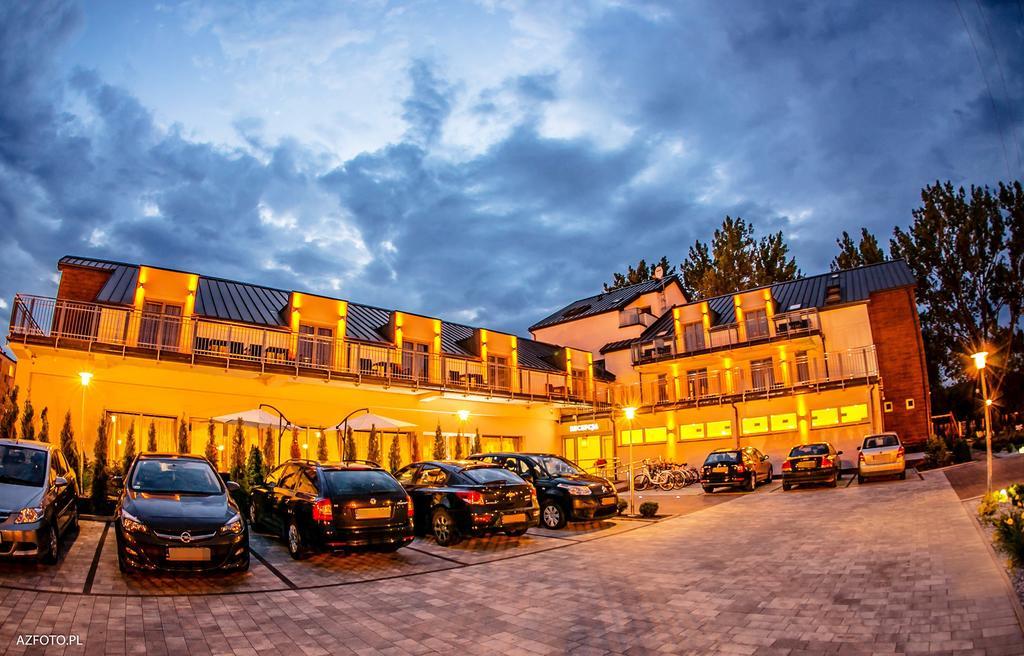 拉吉森盆纳特Spa旅馆 Rajgród 外观 照片